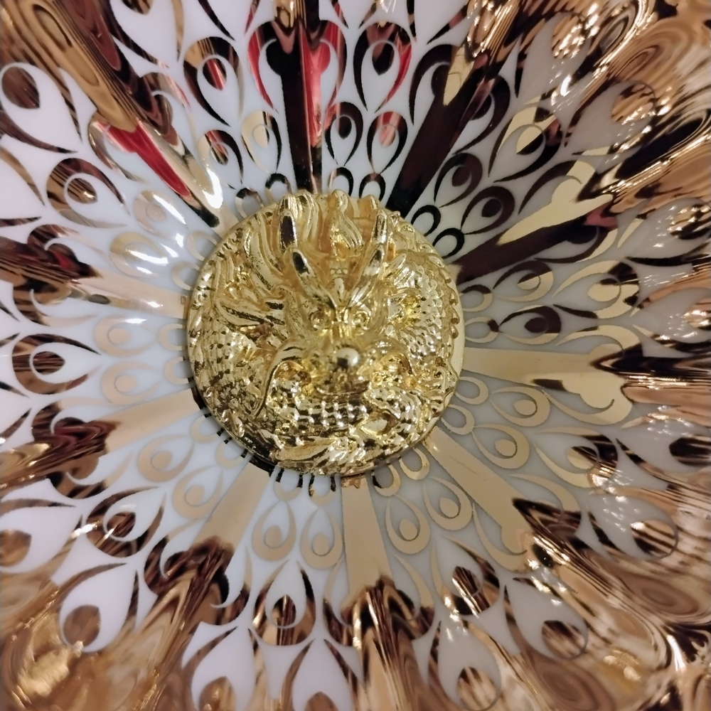 Gold and White Dragon Tea Cup - Picture 3 of 7